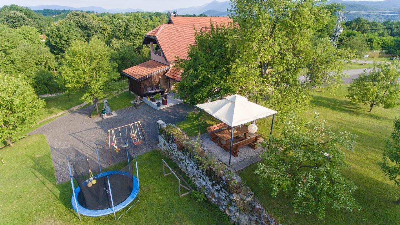 Studio Apartment Karlo Drežnik Grad Kültér fotó