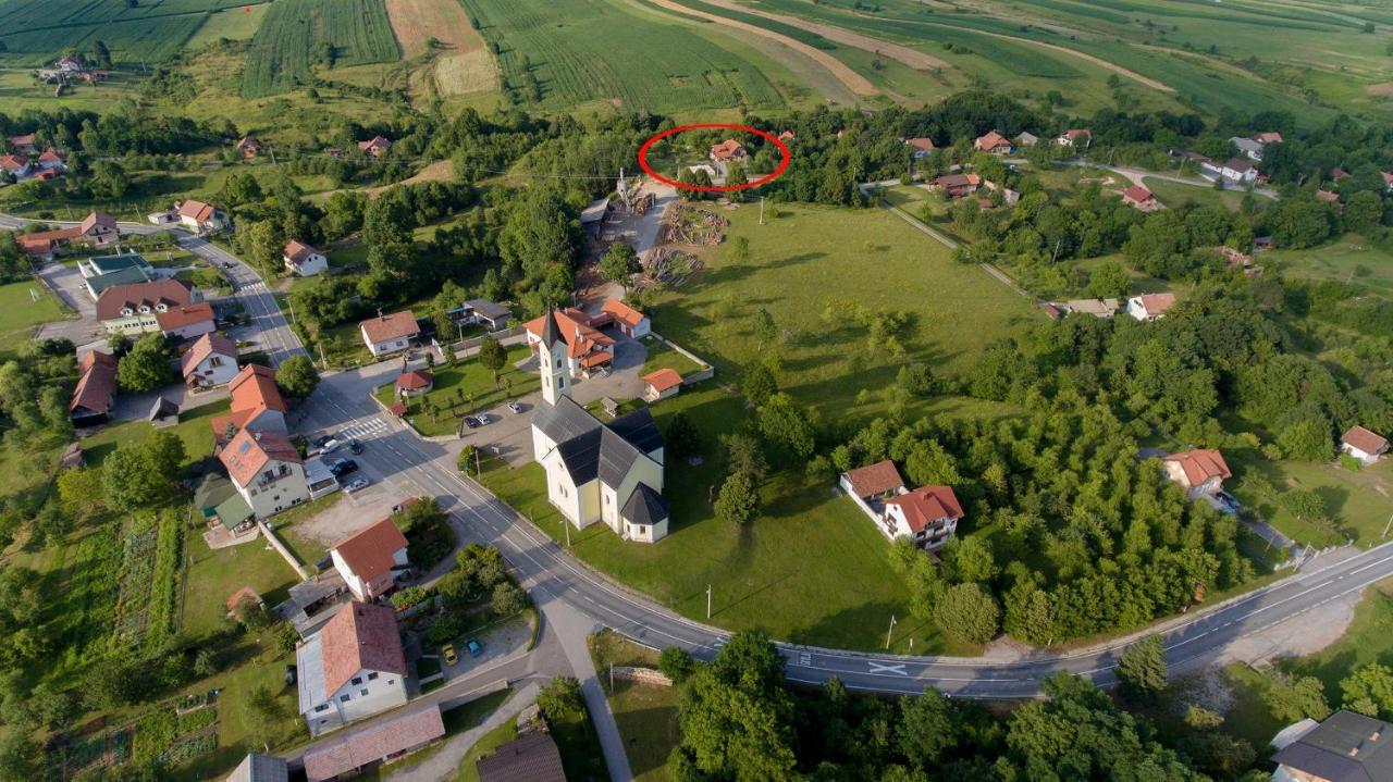 Studio Apartment Karlo Drežnik Grad Kültér fotó