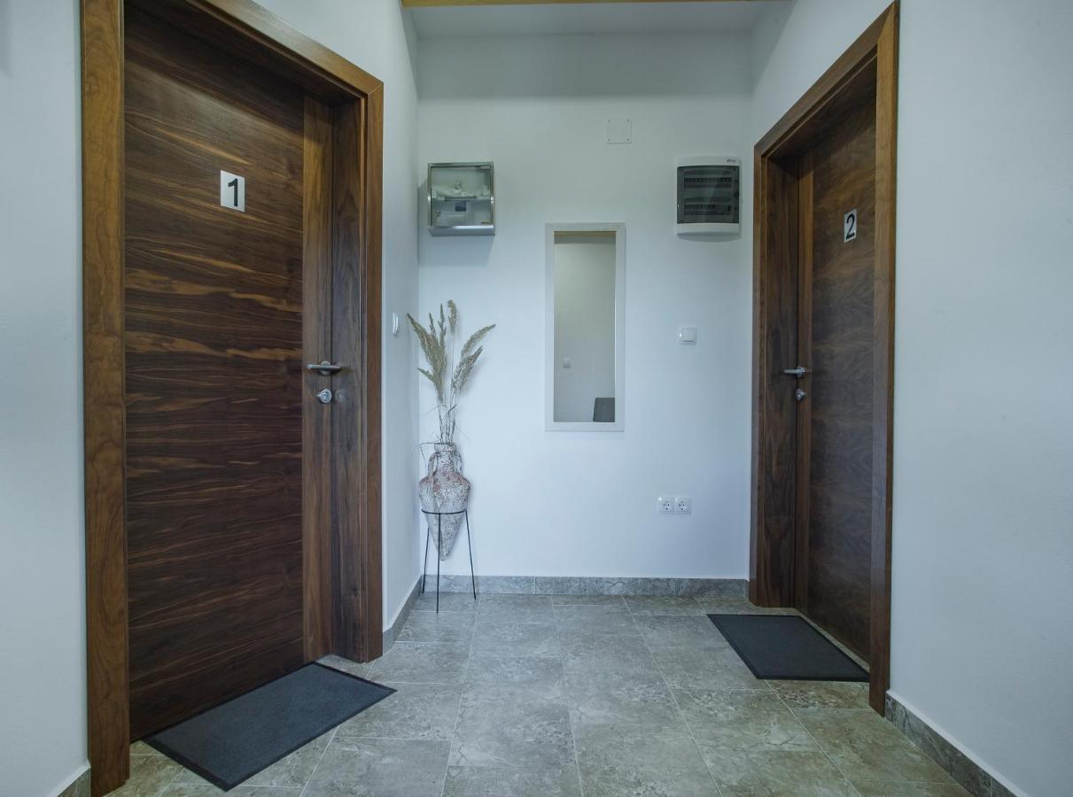 Studio Apartment Karlo Drežnik Grad Kültér fotó
